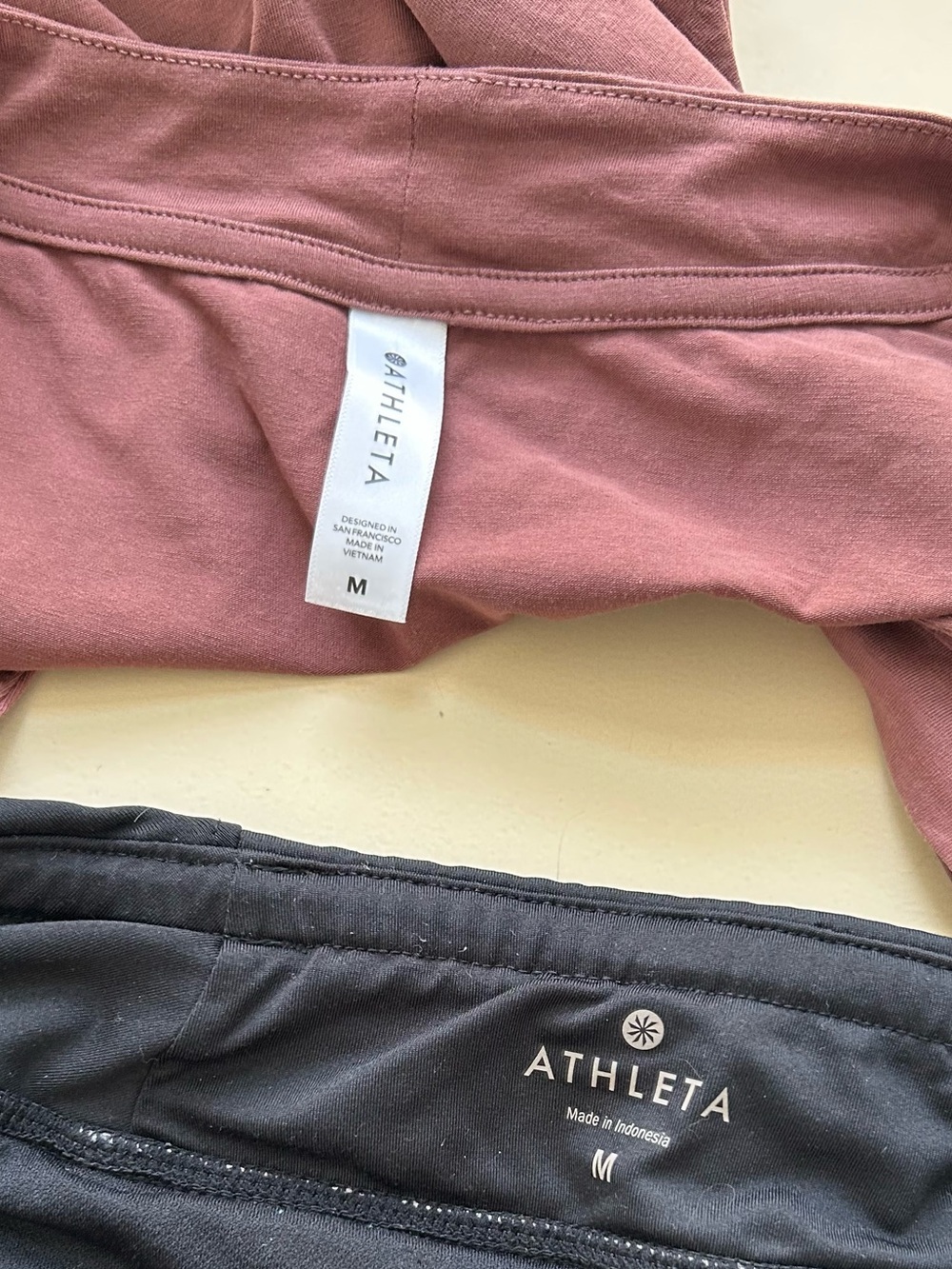 Set Athleta blouses V-Neck Cap Sleeve Tank shorts size M - Picture 7 of 8